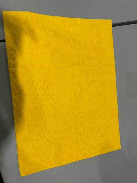 GENERIC YELLOW 16" BY 12" WASH CLOTH - YELLOW - Like New