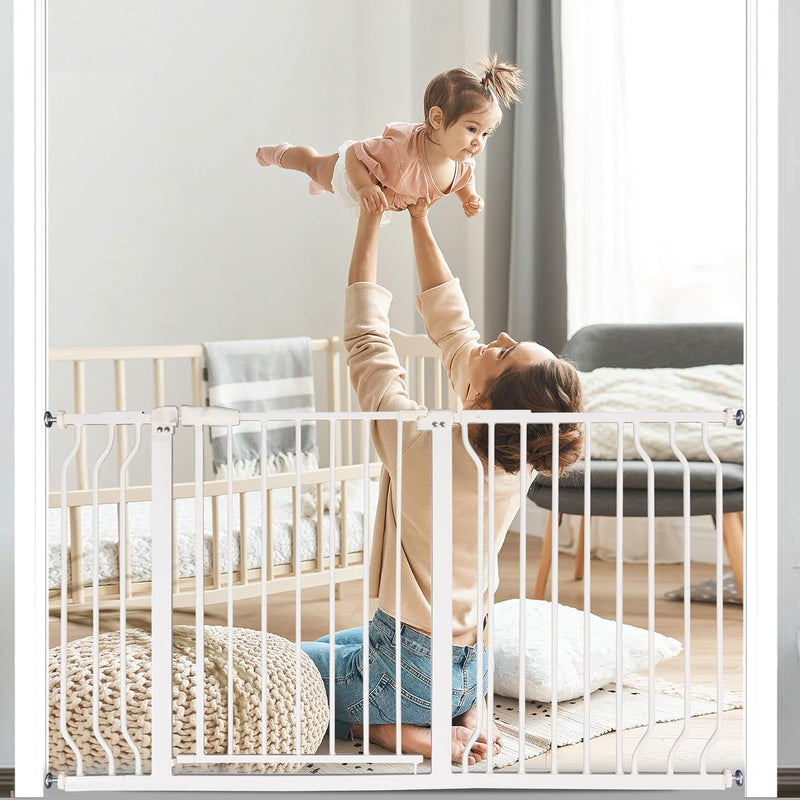 BALANCEFROM EASY WALK-THRU SAFETY GATE FOR DOORWAYS AND STAIRWAYS SIZES - WHITE - Like New