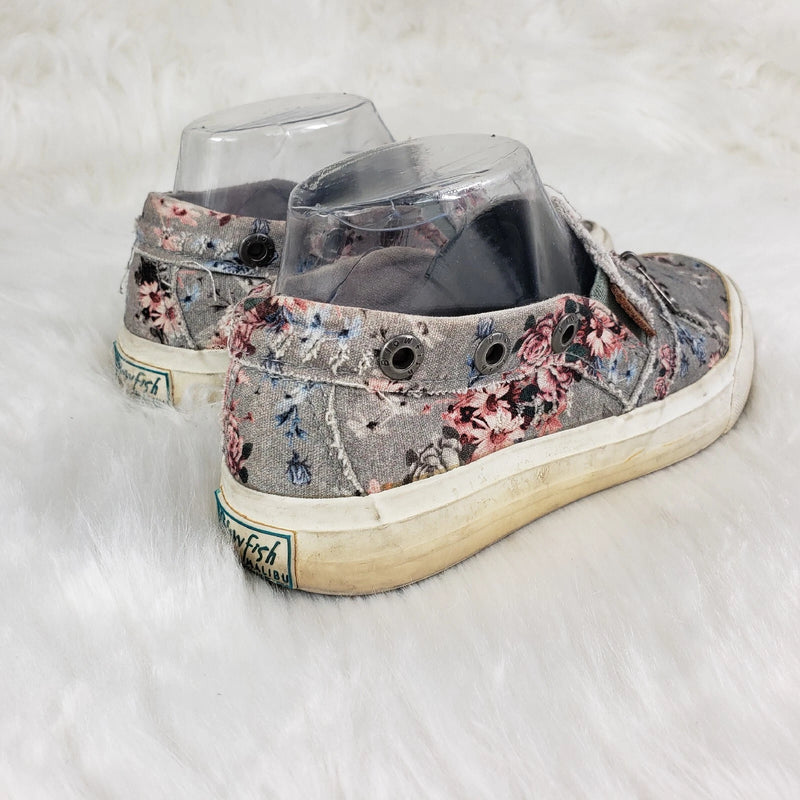 BLOWFISH MALIBU CASUAL SNEAKERS SHOES - SIZE: WOMEN 7 - GRAY PINK FLOWERS - Like New