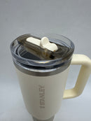 STANLEY QUENCHER H2.0 TUMBLER WITH HANDLE AND STRAW 40 OZ - CREAM 2.0 - Like New